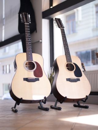 Parádní dvanácti-strunné kytary od @sigmaguitars ! 🤩1️⃣2️⃣ Modely DM12E a DM12-1 jsou skvěle znějící nástroje za...
