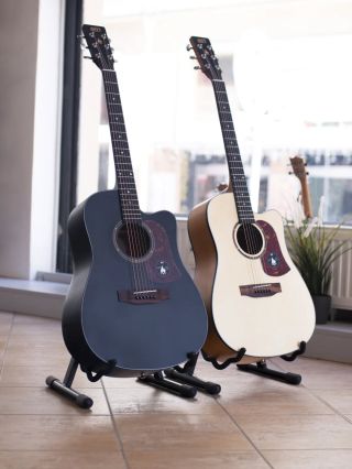 Nejlepší kytara pro začátečníka? 👀 Za nás musíme doporučit tyto dvě krásky od @henrys_music z řady Bonefire! 🔥 Tyto...